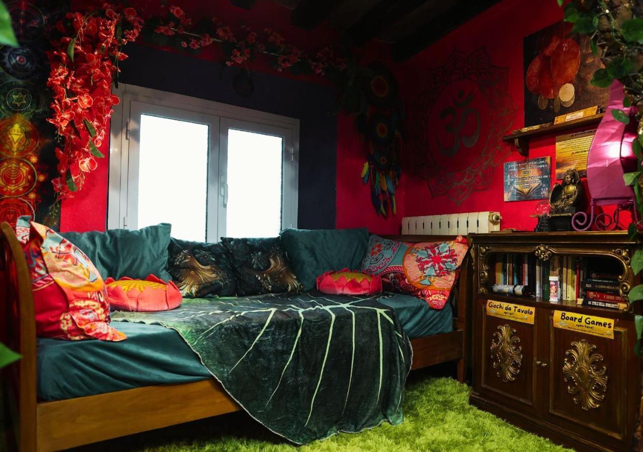 La Casa Di Strega Euphoria - Casa Vacanza Tra Arte E Magia Viterbo Exterior photo